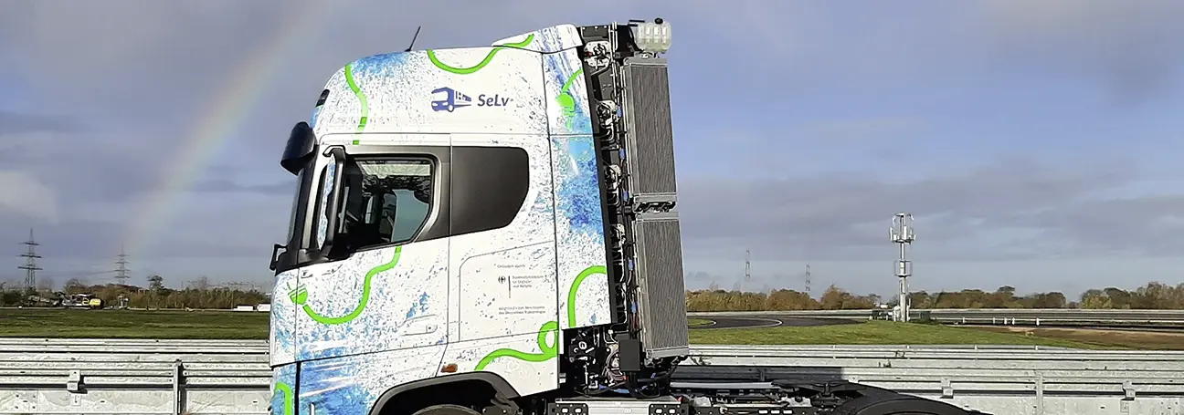 [[Image: H2 truck]]