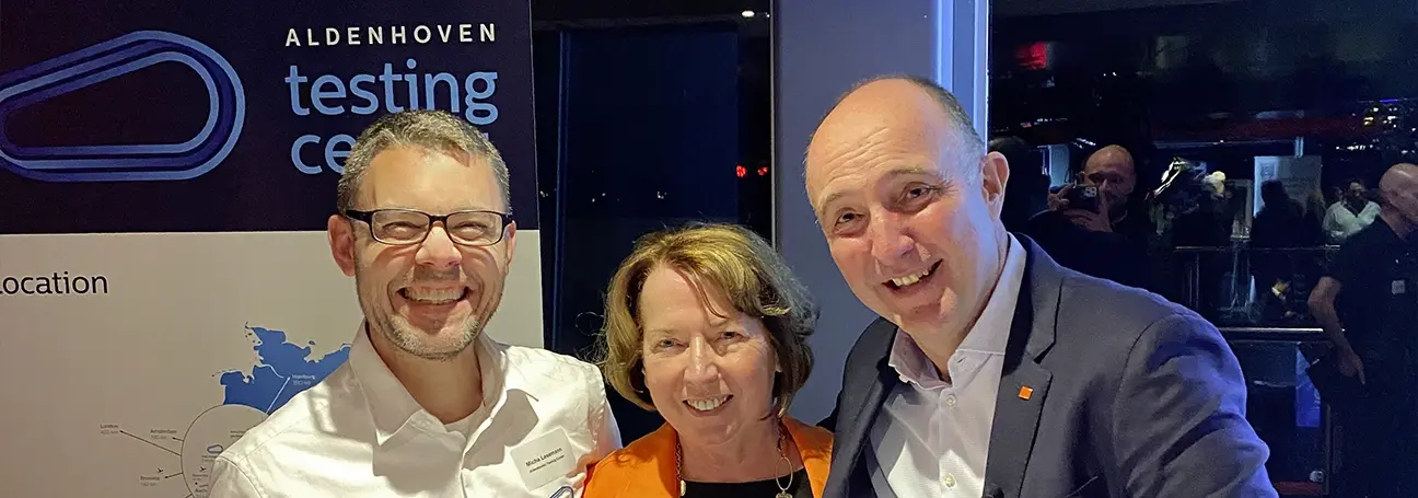 [Gruppenbild: v.l.n.r. Micha Lesemann, Anette Winkler, Stephan Schneider]
