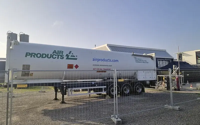 [mobiler Wasserstofftank]